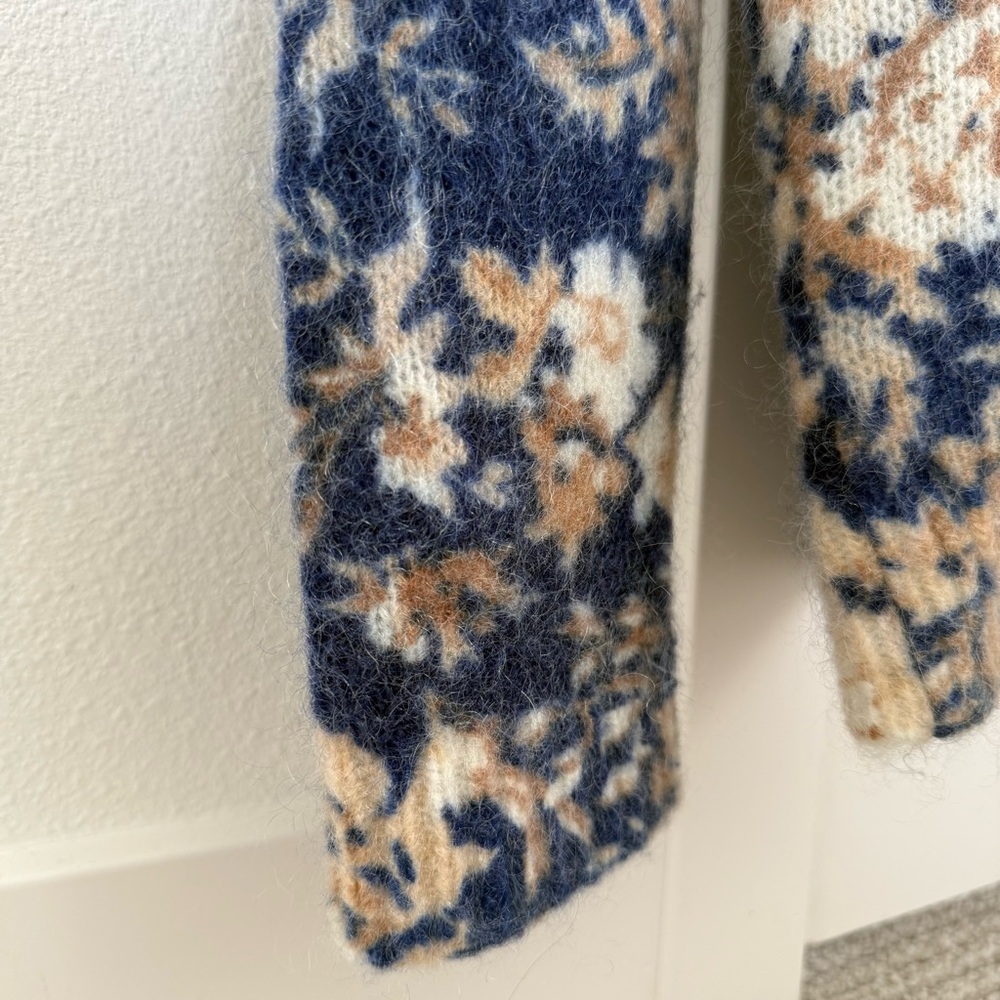 Sezane Blue and Cream Floral Crewneck Sweater - Picture 6 of 9